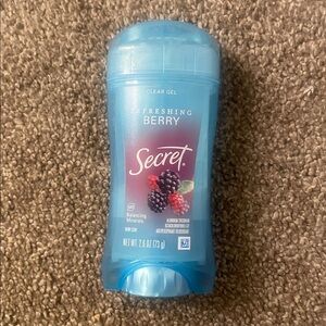 Clear Gel Refereshing Berry Deodrant